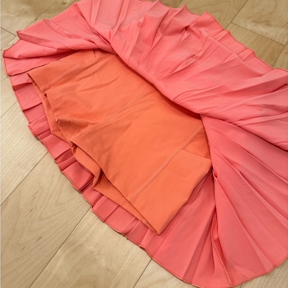 TNA Tennis Skirt - Picture 4 of 6